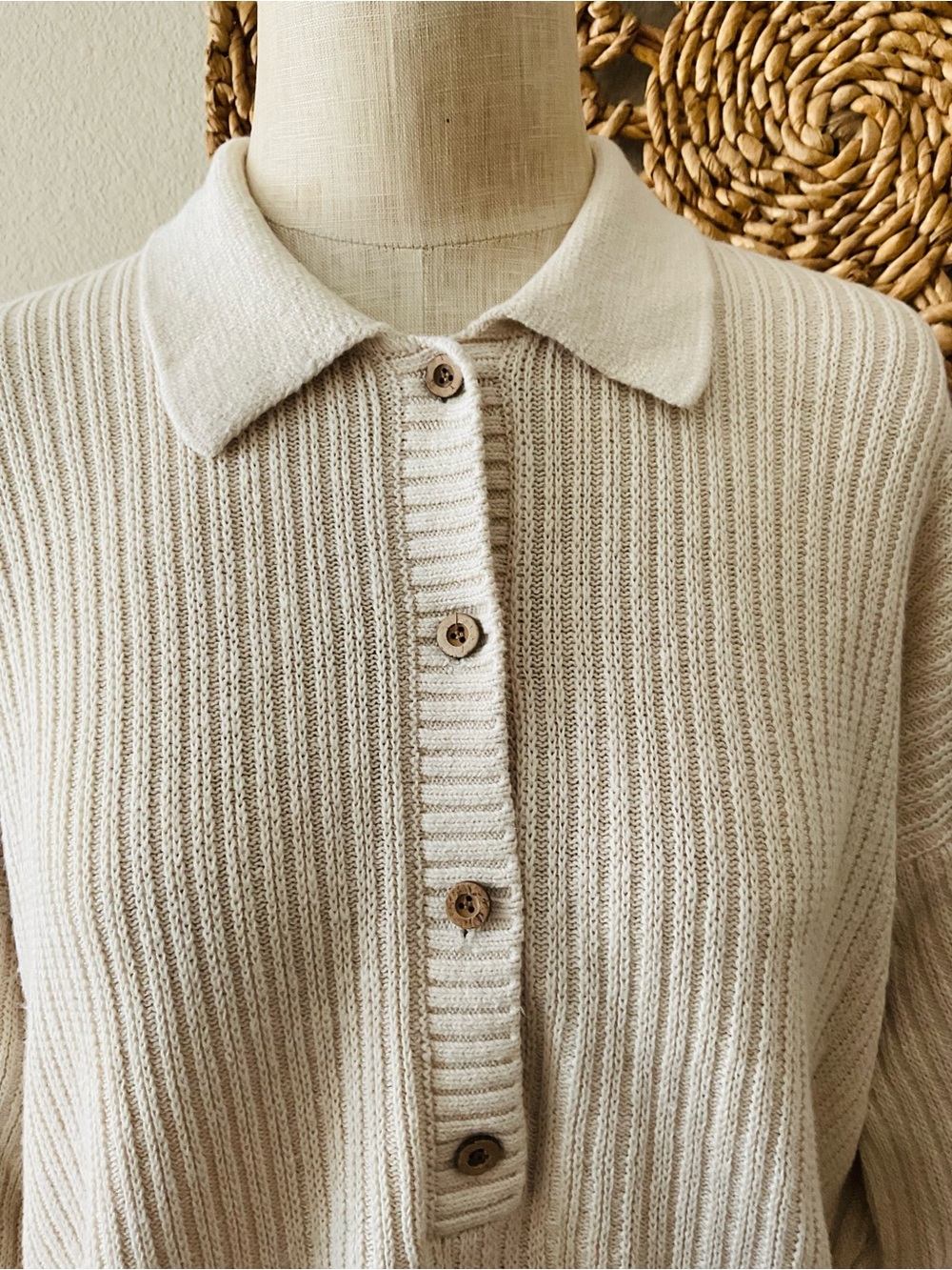 Faherty Cream Women Linen/  organic cotton Ribbed Collared Pullover Sweater. M.